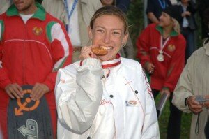 Clementine Lucine eats Gold Medals !